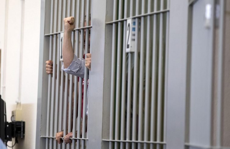 Estate in carcere: le violenze a Viterbo esprimono le difficoltà del sistema penitenziario