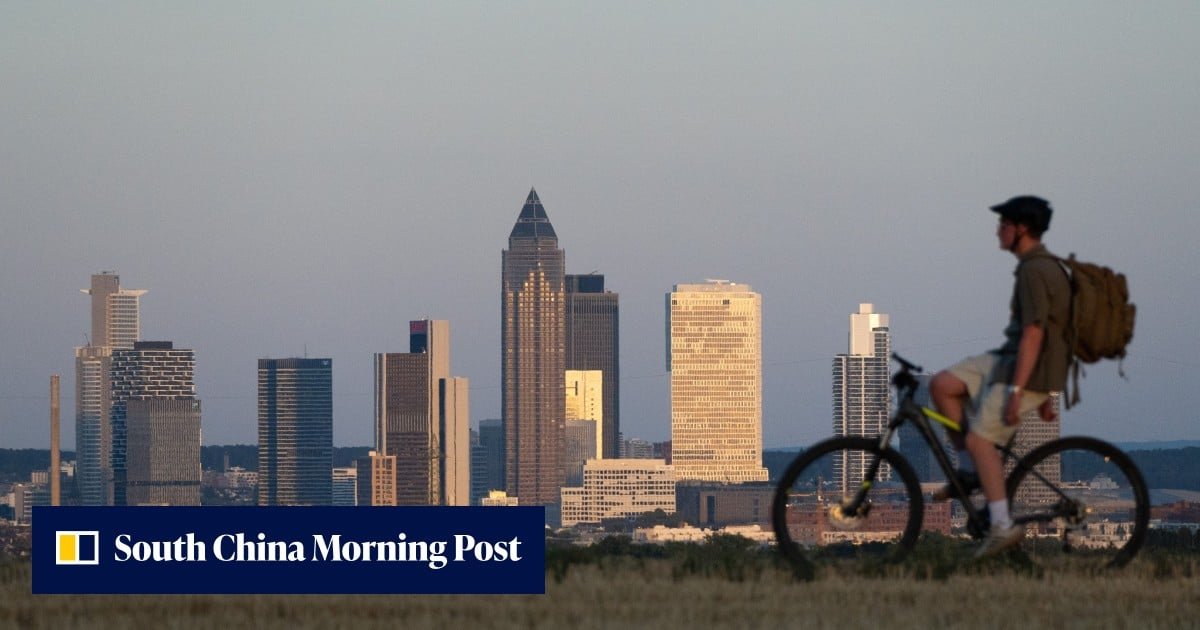 Germani si posizionano come i più critici verso la Cina in Europa a causa del calo economico