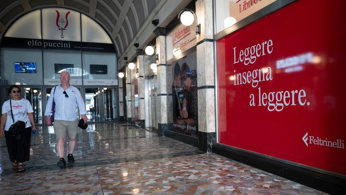 Milano, un anno di crescita per le librerie: il bonus e le nuove aperture spostano il trend