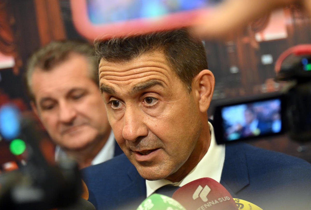 Roberto Vannacci: «Bisogna far ascoltare il battito del feto» e apre a Meloni al Colle