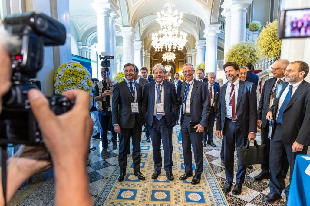 Forum TEHA a Cernobbio: Mattarella e Tajani al centro del dibattito internazionale
