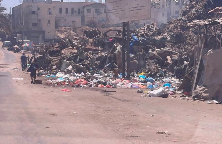 Parroco di Gaza: “Strade senza segnali e segnali senza strade. Così vive la popolazione”