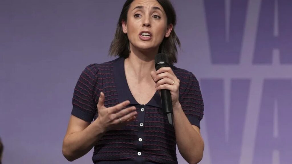 Irene Montero critica il desahucio di Maricarmen e chiede intervento legislativo per ridurre i prezzi degli affitti