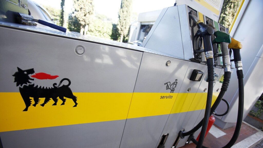 Eni introduce un tetto ai prezzi del gasolio e della benzina a partire da lunedì 28 settembre