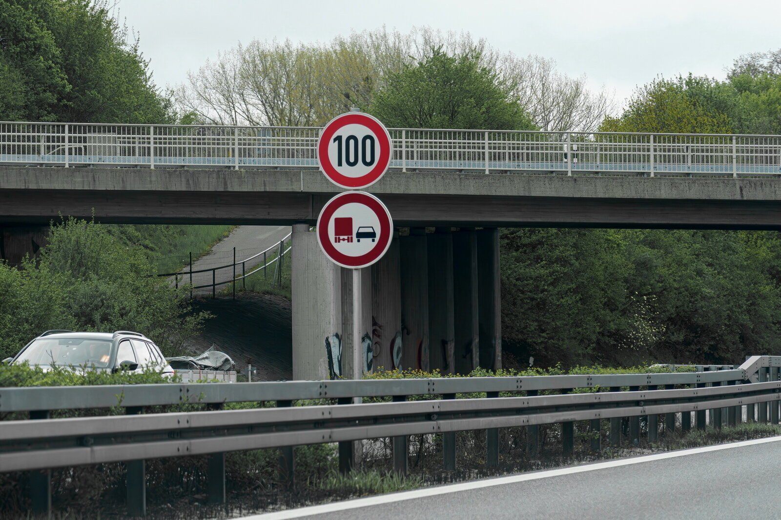 Limite di velocità uniforme in tutta l’Europa: l’Austria propone 100 km/h