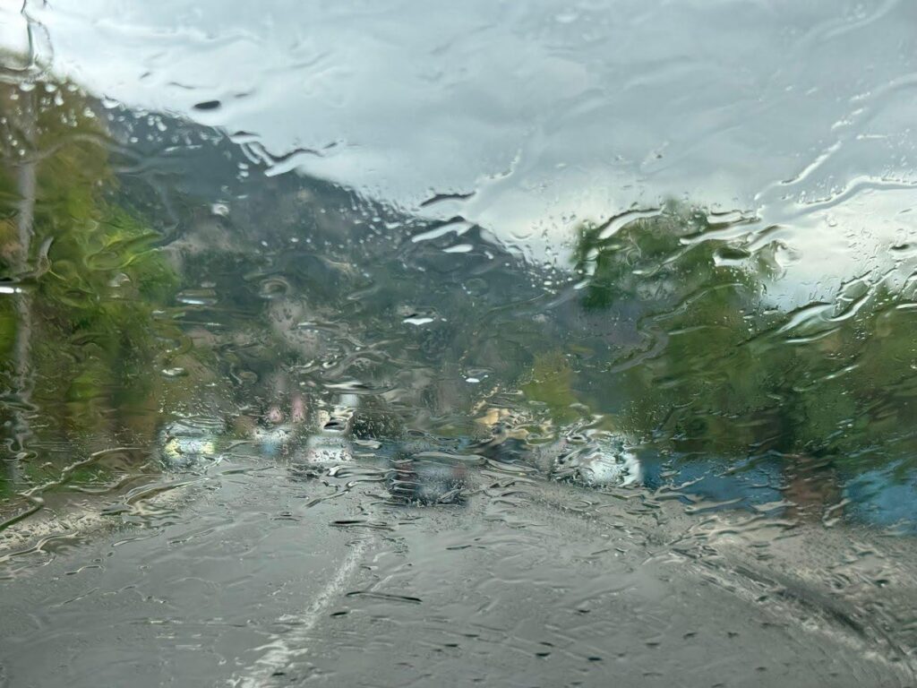 Meteo in Campania, venerdì 9 ottobre: instabilità con temporali, miglioramento in serata