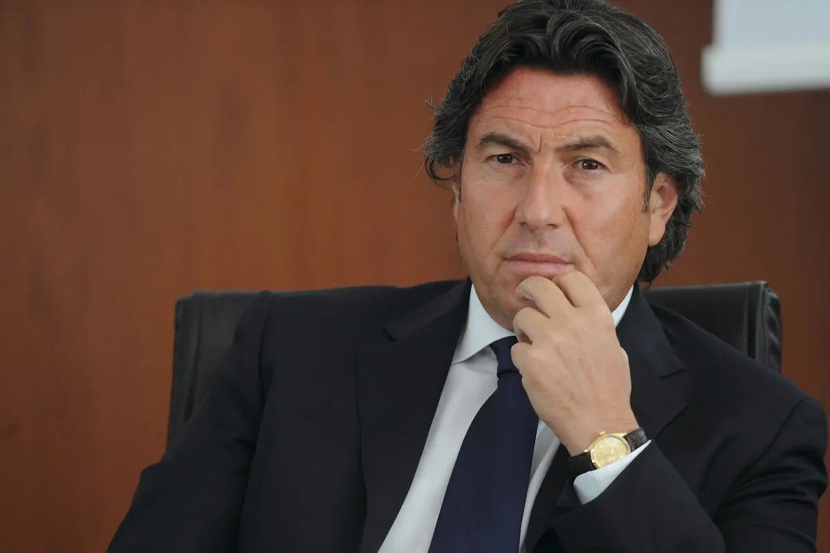 Antonio De Rensis e il cellulare: “Nulla di maxi, solo di micro”