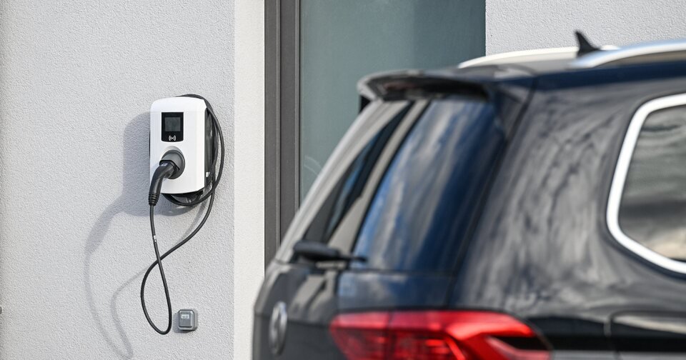 Nuove auto elettriche a 10mila euro, sussurri di svolta per il settore automobilistico