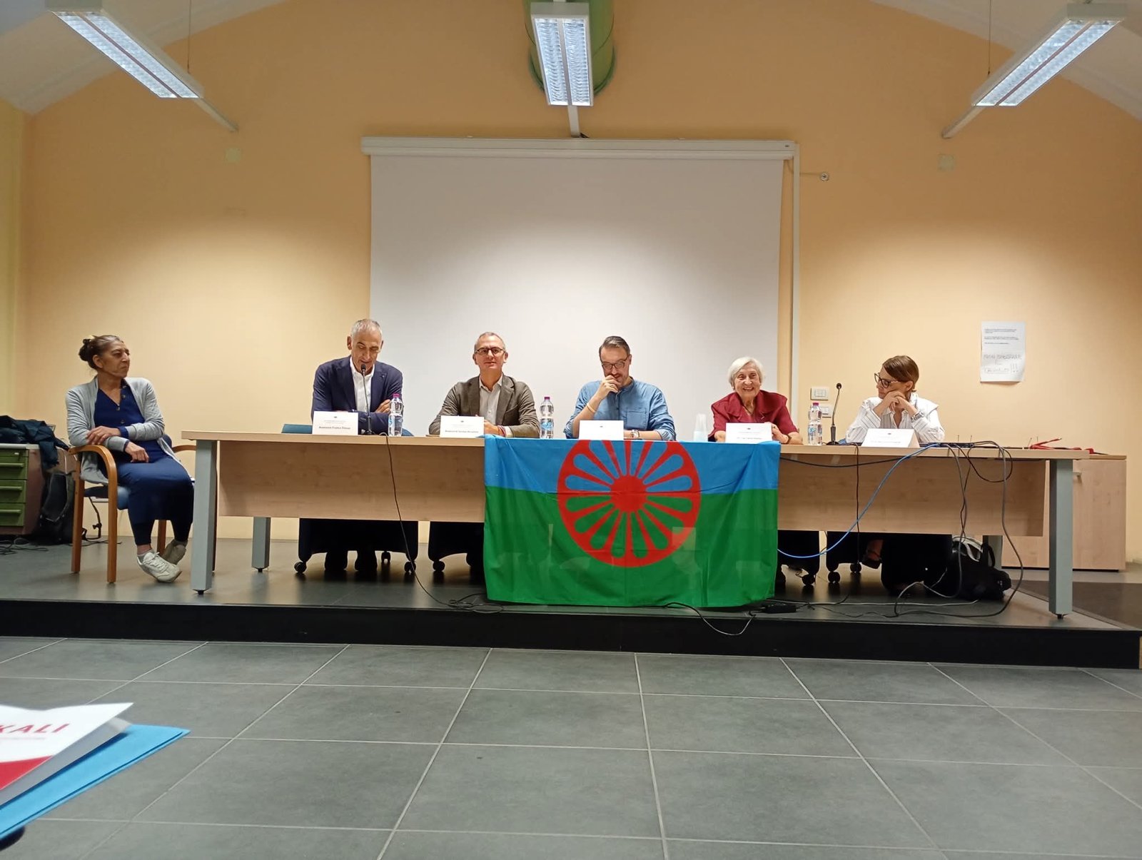Un popolo senza terra: il racconto dei Rom e Sinti in Europa