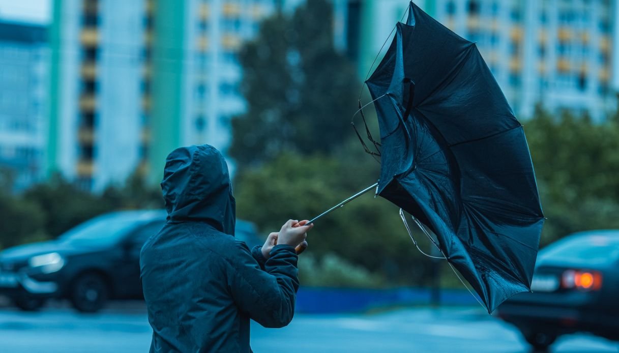 Allerta maltempo in Liguria, scuole chiuse a Genova e in altri comuni per il 20 ottobre